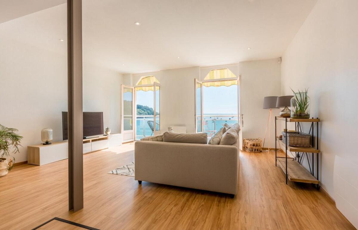 Les Pieds Dans L'Eau - Bel Appartement - Vue Mer Канкал Екстериор снимка