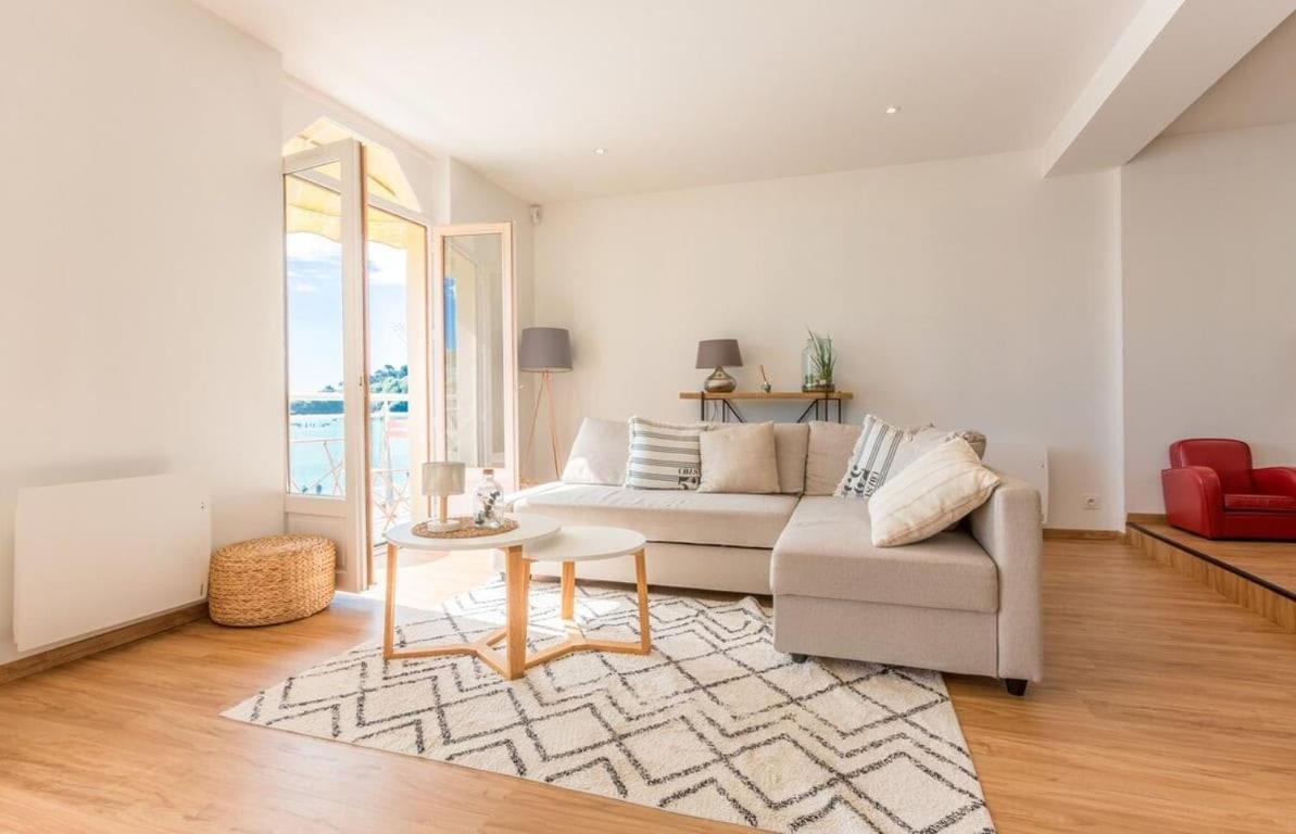 Les Pieds Dans L'Eau - Bel Appartement - Vue Mer Канкал Екстериор снимка